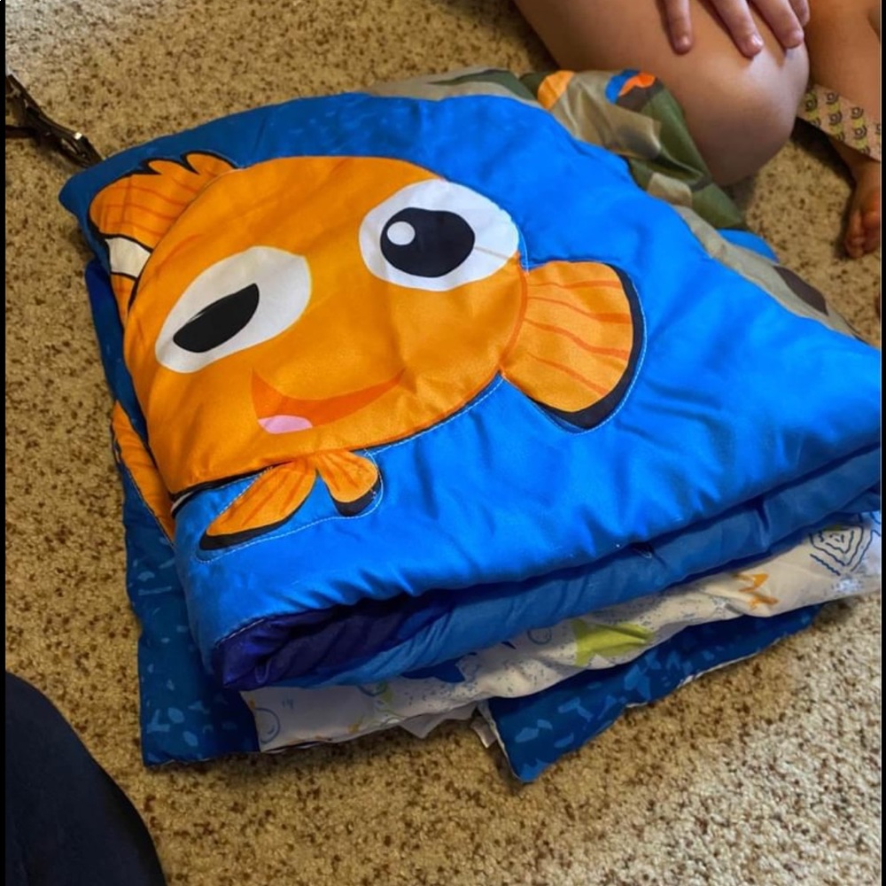 Finding Nemo toddler bedding